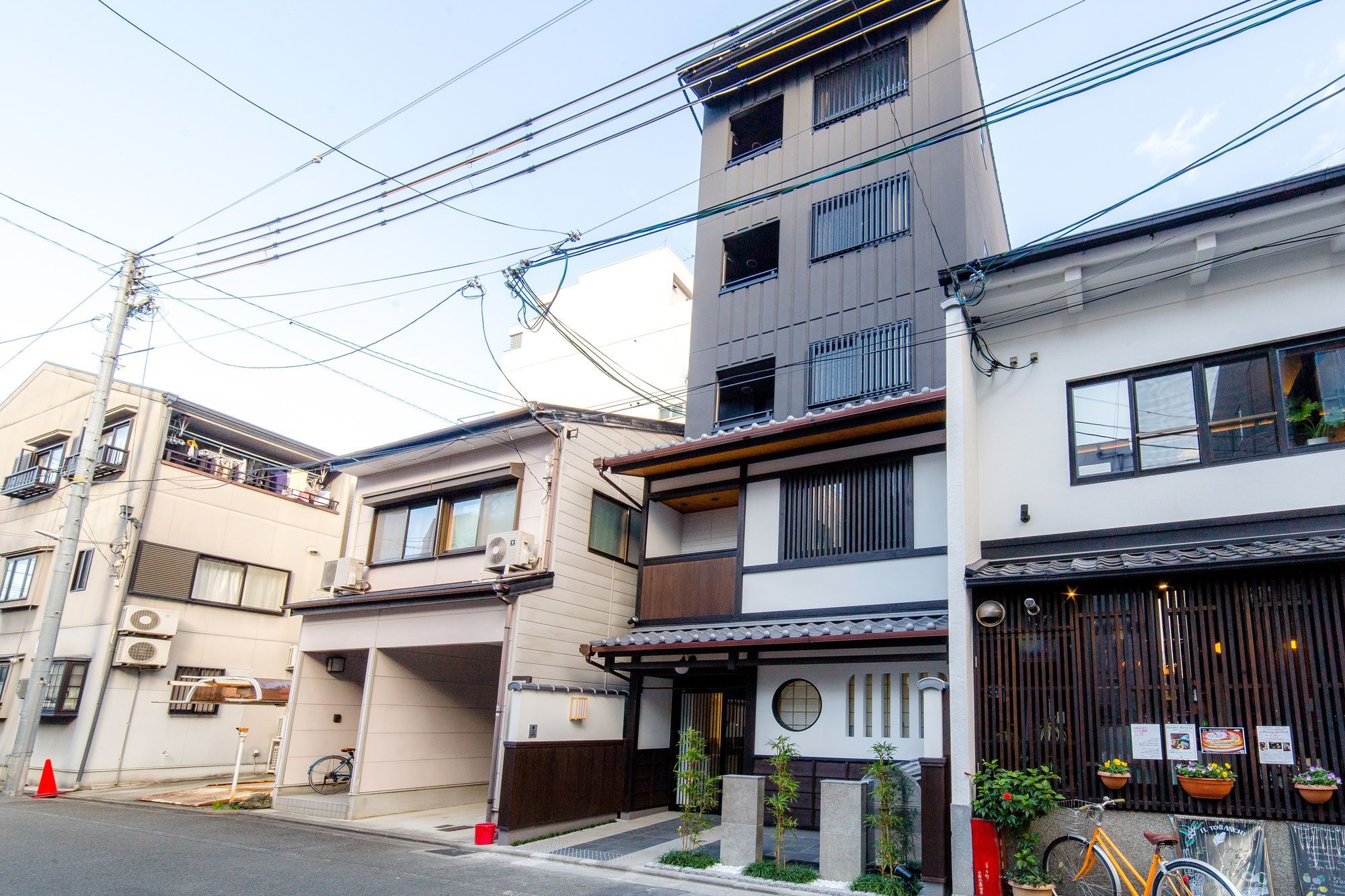 Sanjo Ogawa - Guest House In Kyoto — Photos 1